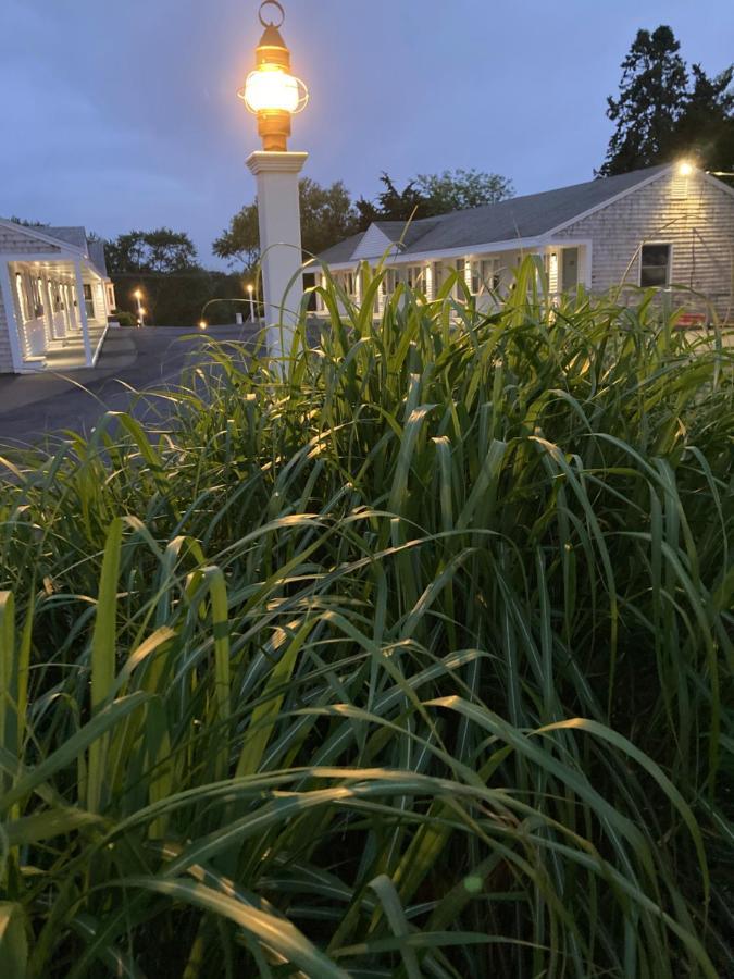 Chatham Highlander Village Inn Exterior foto
