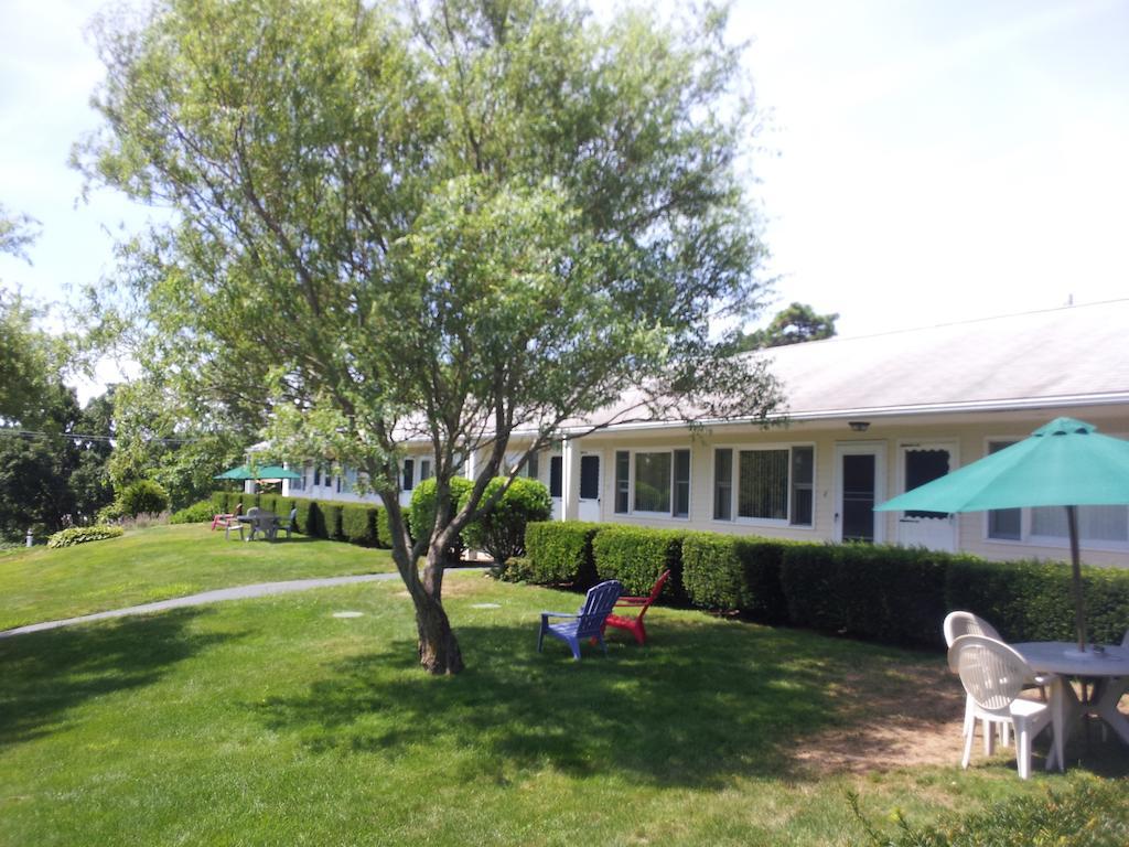 Chatham Highlander Village Inn Exterior foto